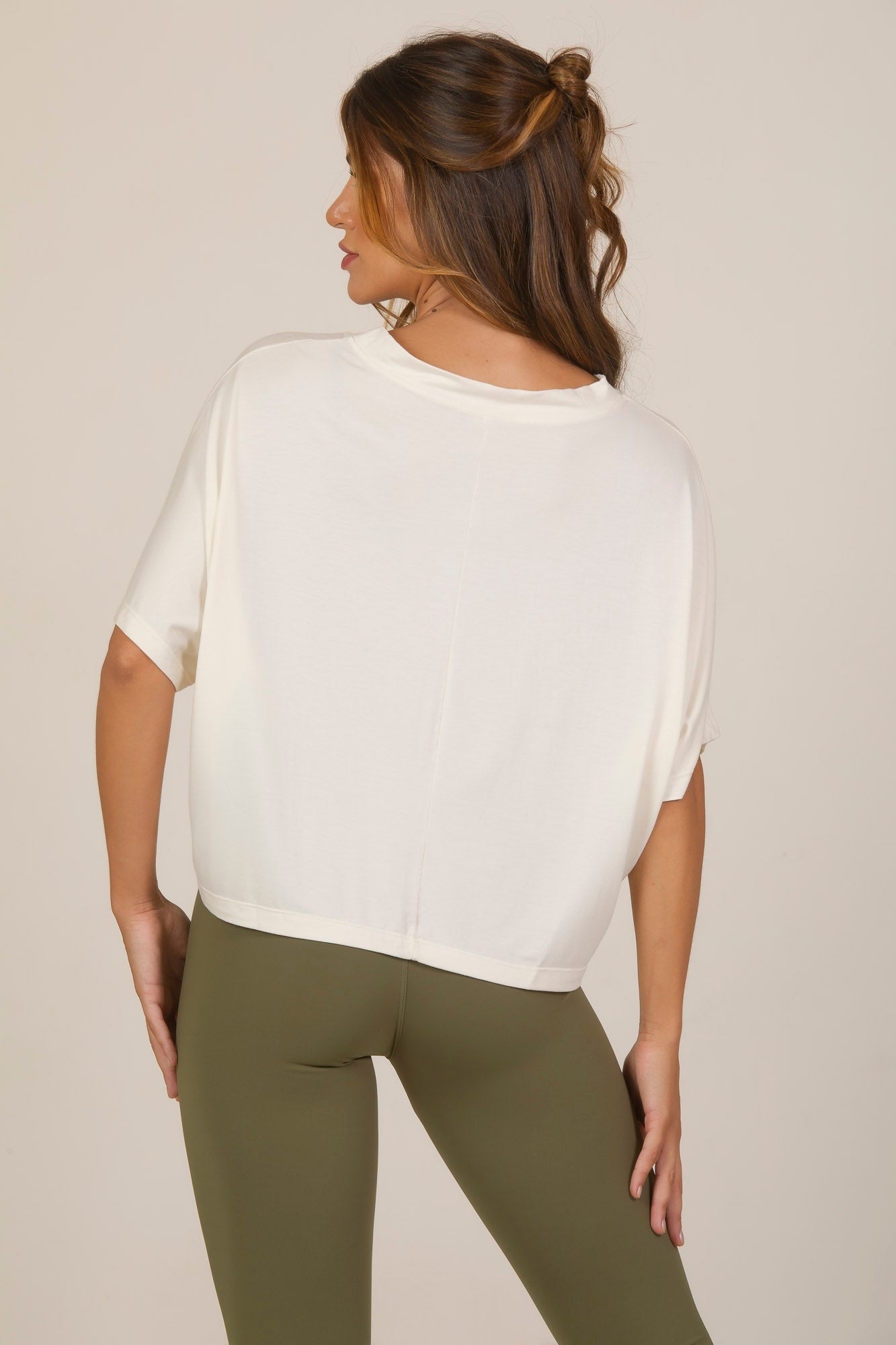 Blouse V - Off White Presence