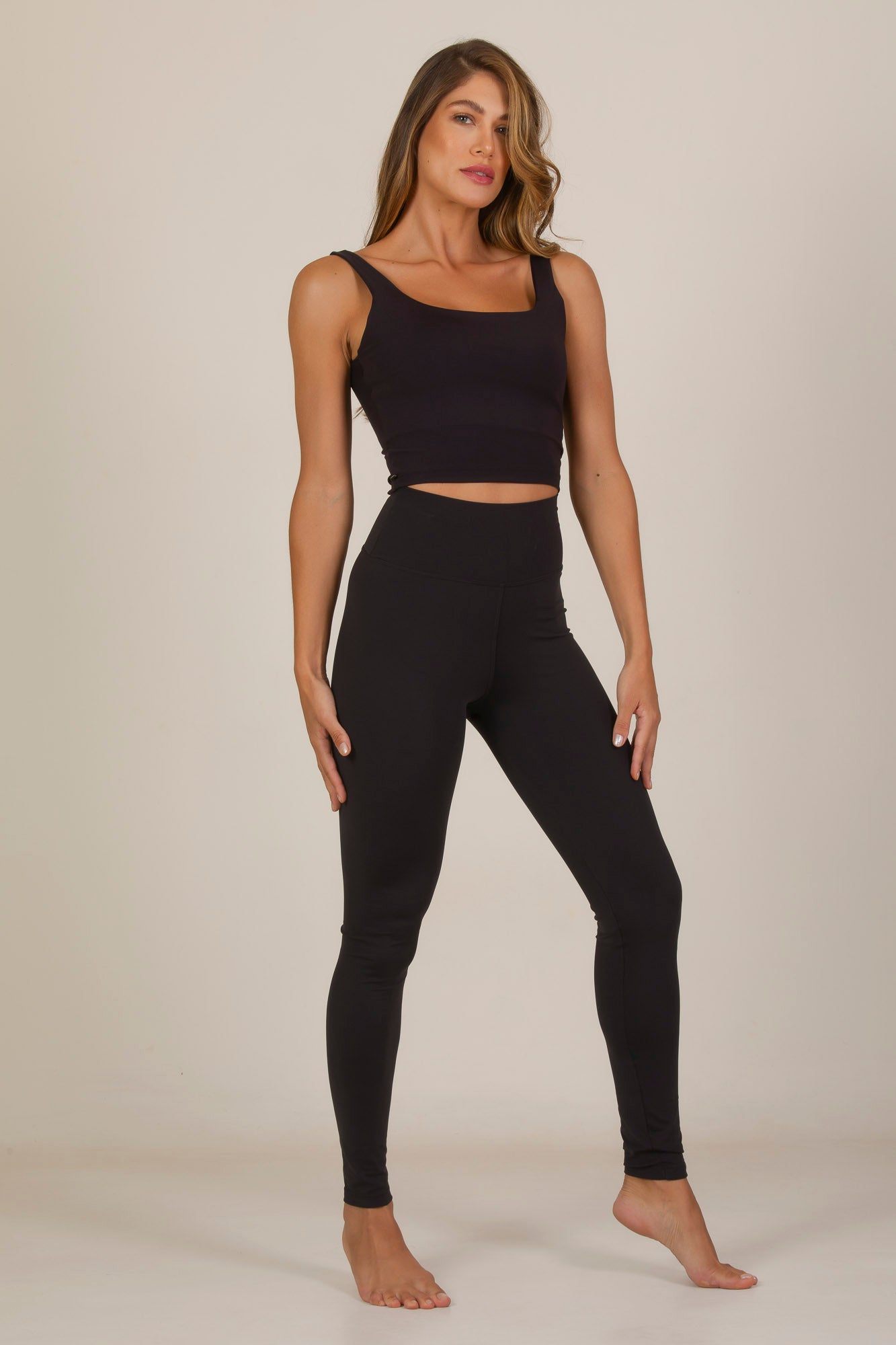 Cropped Square - Black Strength